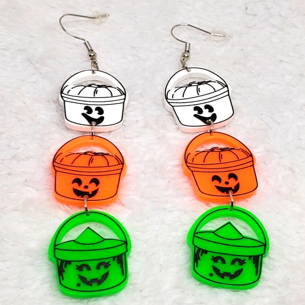 7/$10 Bucket Halloween Earrings, New